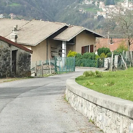 Casa Tra I Laghi شقة